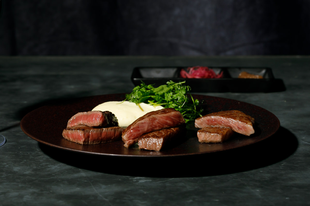 熟成黒毛和牛　３種食べ比べ×「赤ワイン」フルボディ