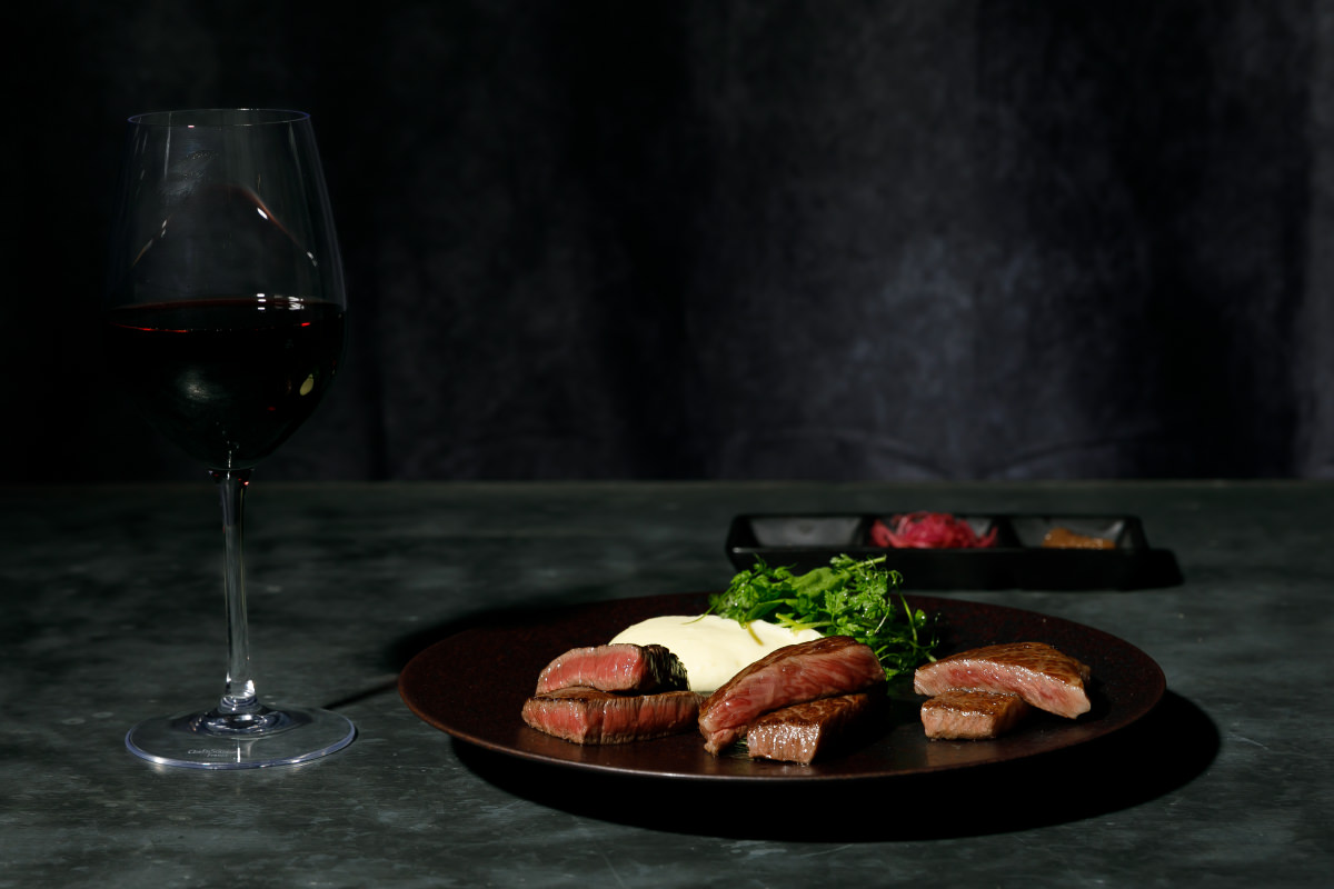 熟成黒毛和牛　３種食べ比べ×「赤ワイン」フルボディ